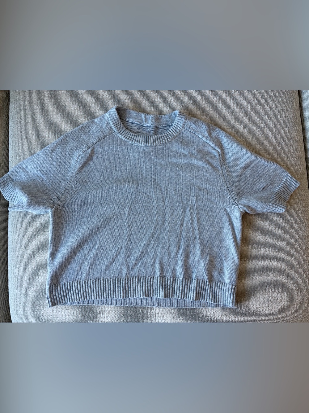 Abercrombie & Fitch Light Gray Short-Sleeve Knit Sweater